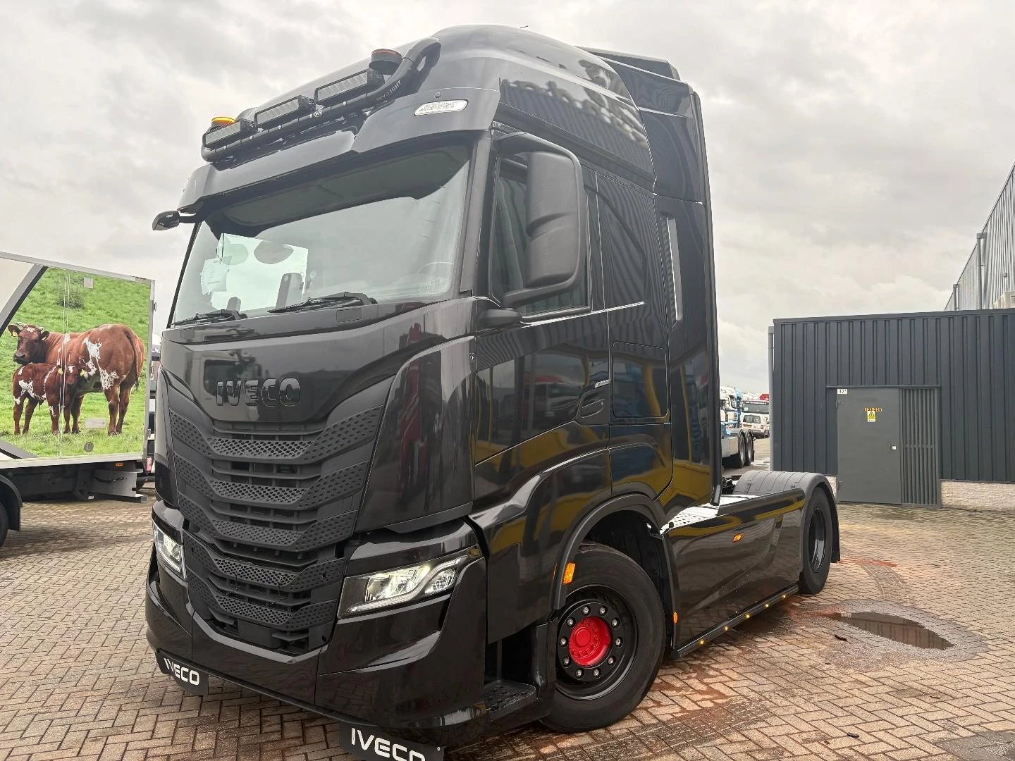 Iveco S-WAY 2024 image 2