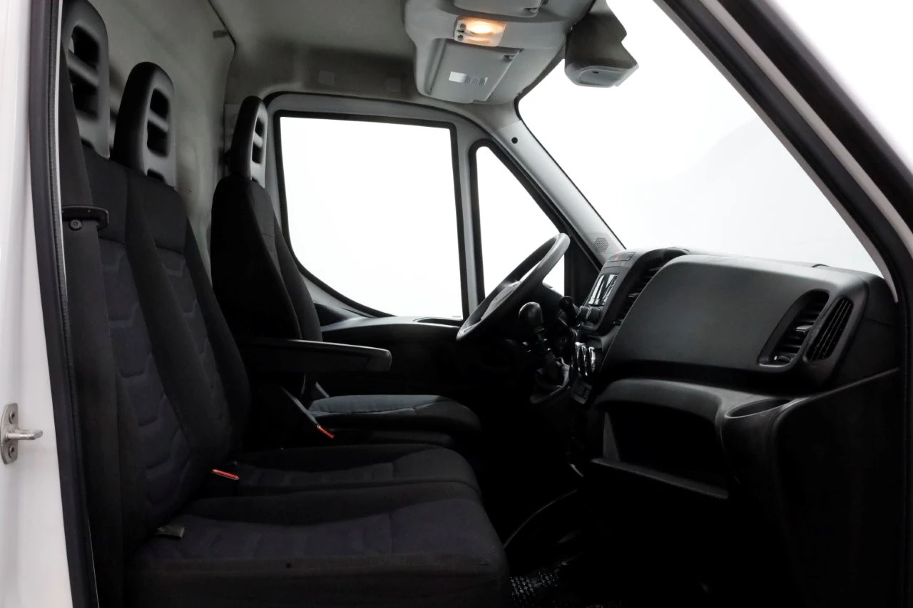 Iveco Daily 2018 - 35S14 136pk E6 L2H2 Airco/Imperiaal/Trekgewicht 3500kg 08-2018 Bild 3