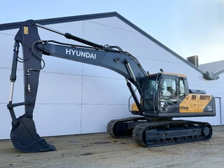 Hyundai 2026 - R210 *2026 Model* NEW / UNUSED image 2 miniature