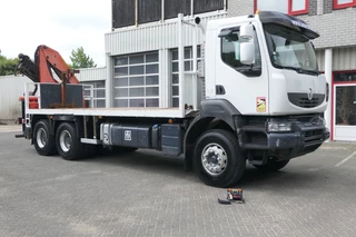 Renault Kerax 2008 - | PALFINGER PK 18500 + Remote control | Retarder | 417859Km | 2008 | 6X4 | Full spring suspension | Manual gearbox | Euro4 | French Truck te koop