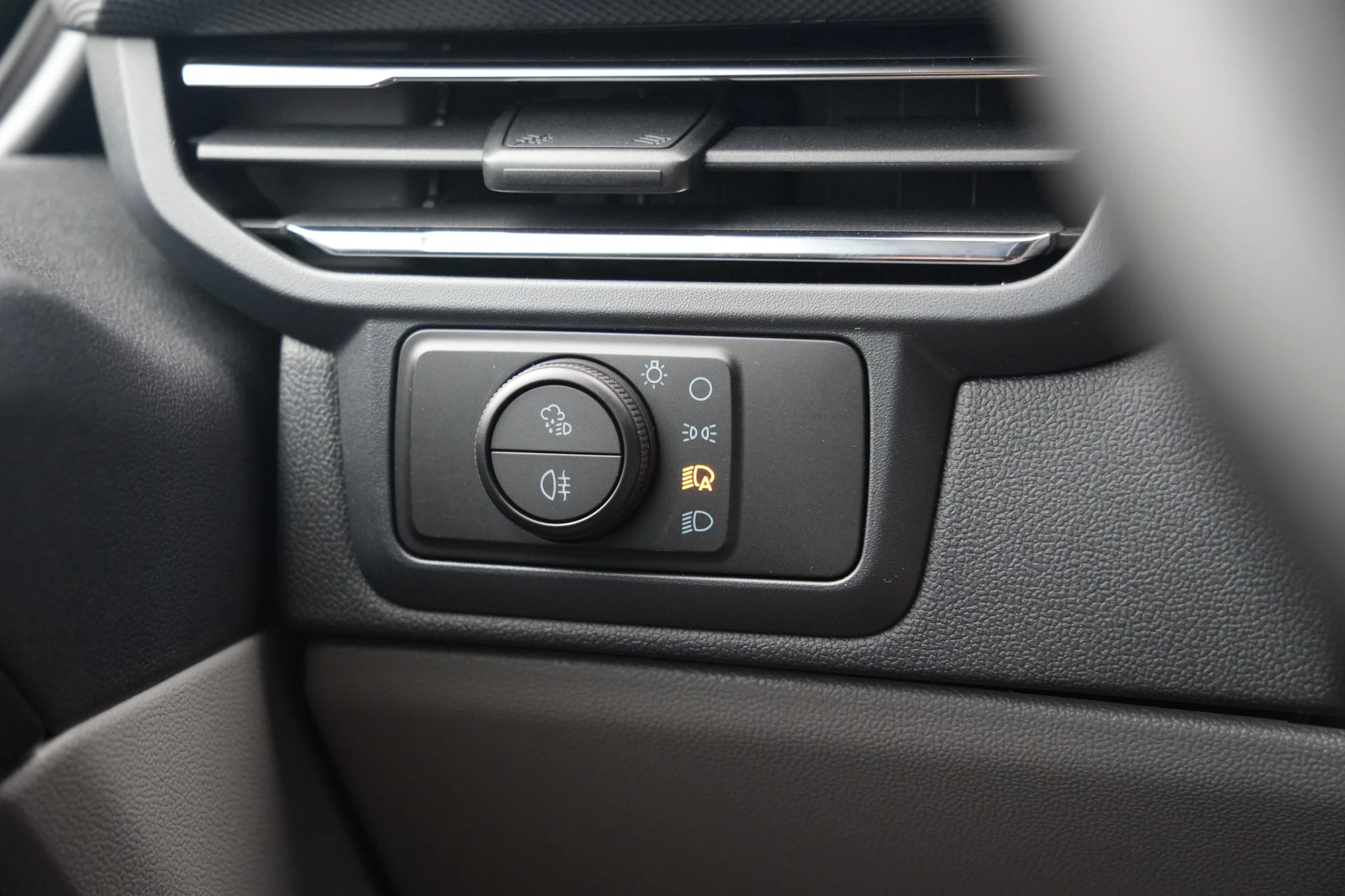 Ford E-Transit Custom 2026 - 340 L2H1 Limited 71 kWh 218pk - AGR Bestuurdersstoel - Trekhaak - ACC - B&O - Navi - Stoel/Stuurverwarming - 360 Camera - Blindspot - Rijklaar Bild 22