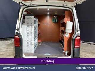 Volkswagen Transporter 2020 - 2.0 TDI 102pk L2H1 Inrichting Euro6 Airco | Omvormer | Imperiaal | Trekhaak | Camera afbeelding 2 miniatuur
