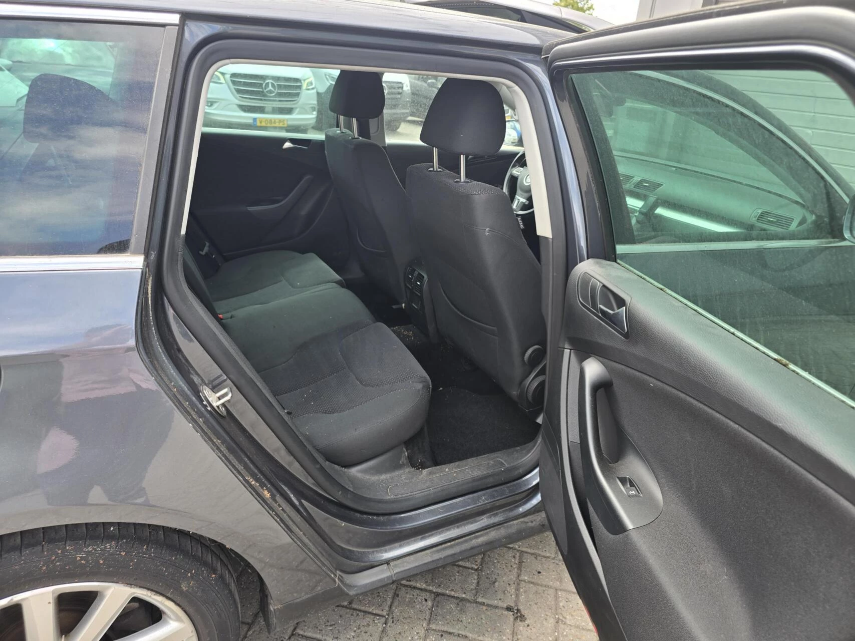 Volkswagen Passat 2010 - Variant 1.4 TSI Highline BlueMotion Let op loop op 3 cilinders. afbeelding 8