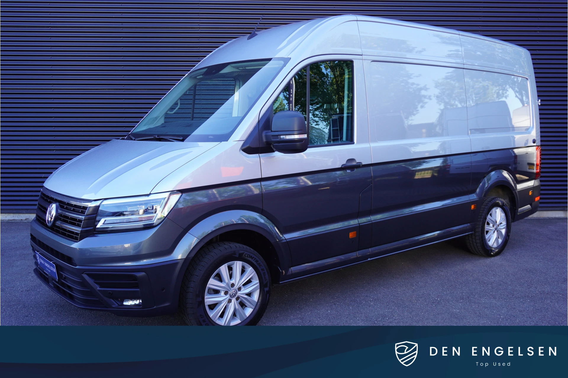 Volkswagen Crafter 2023 - 180pk Automaat L3H3/L2H2 Two-Tone LED Navigatie Apple carplay Parkeersensoren Camera Trekhaak ACC Cruise control Stoelverwarming Standkachel afbeelding 1