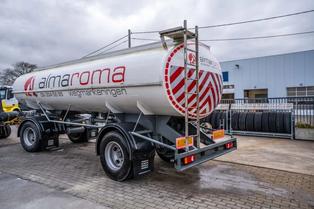 VAN 1983 - WATER TANK afbeelding 7