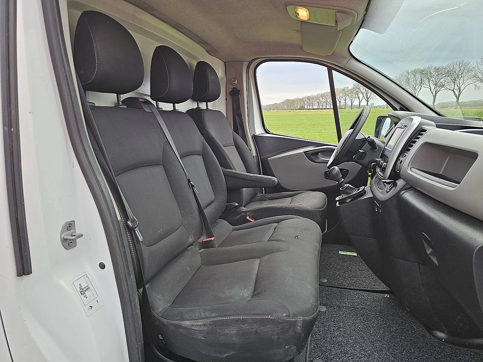 Renault Trafic 2017 - 1.6 DCI image 7