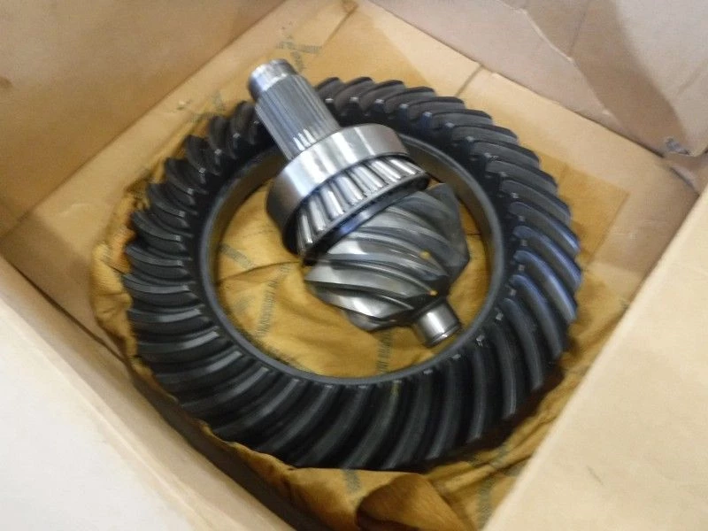 MAN - 81.35199-6598 81.35199-6636 KROONWIEL+PION (NEW) TGA /TGS/TGX immagine 2