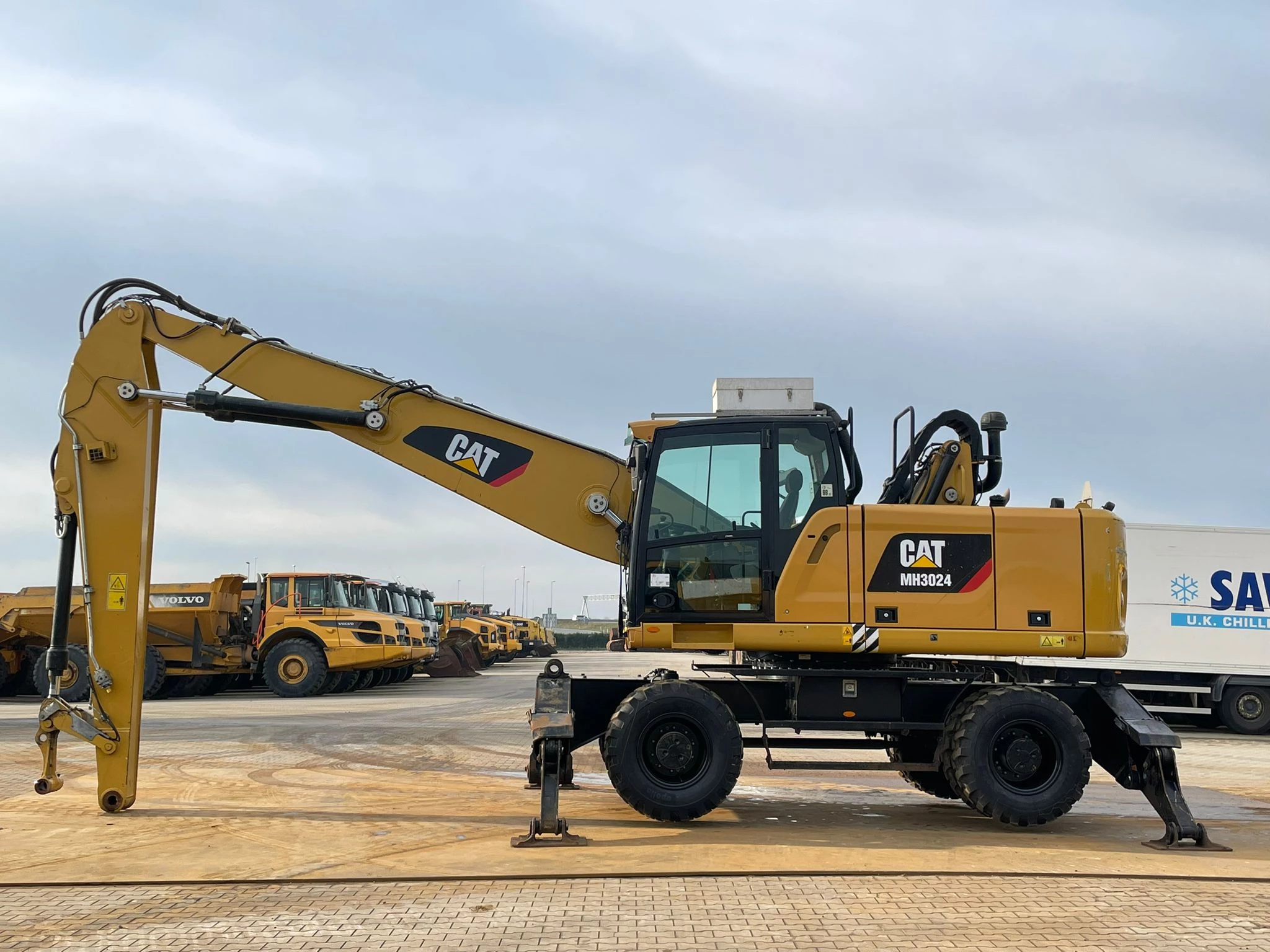 Caterpillar MH3024 2020 immagine 1