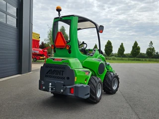 Avant 2024 - 635i Rental mini-shovel afbeelding 3 miniatuur
