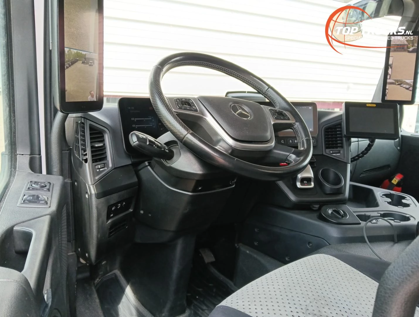 Mercedes-Benz Arocs 4146 2022 obrázek 9