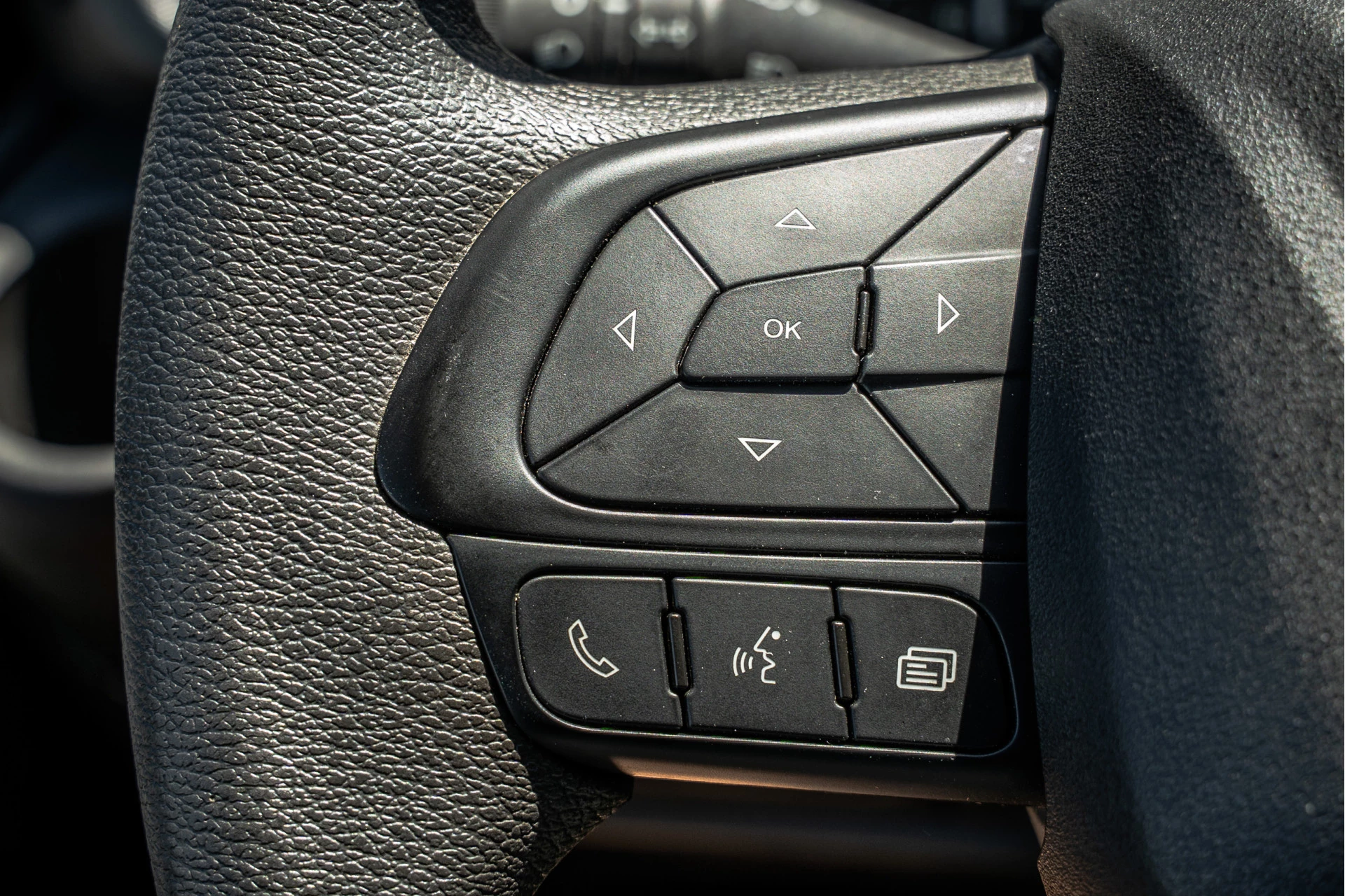 Iveco Daily 2023 - 35S16 | L4H2 | 156 PK | 3-Zits | Climate | Euro 6 image 16