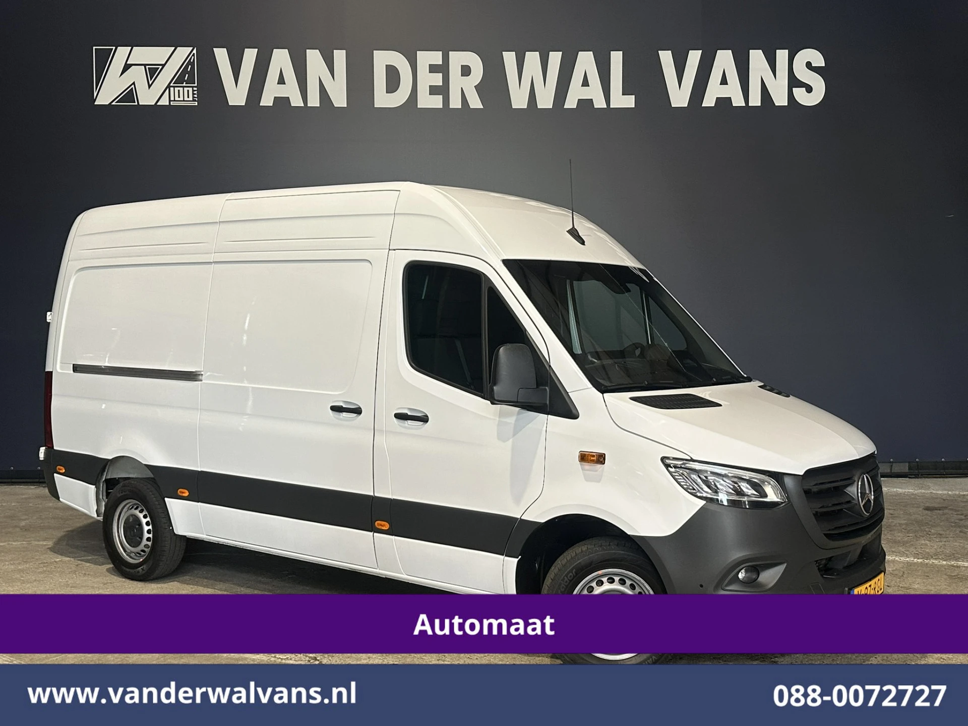 Mercedes-Benz Sprinter 2024 - 317 CDI 170pk 9G-Tronic Automaat L2H2 Model 2025 Euro6 Airco | XL MBUX | Camera | Navigatie | Cruisecontrol | LED afbeelding 1