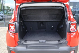 Jeep Renegade 2022 - 1.5T E-HYBRID LIMITED / NIGHT EAGLE / Trekhaak imagen 38