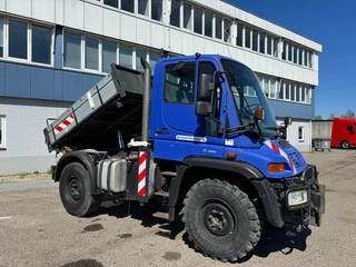 Mercedes-Benz 300 2004 - Unimog u 4x4 immagine 2