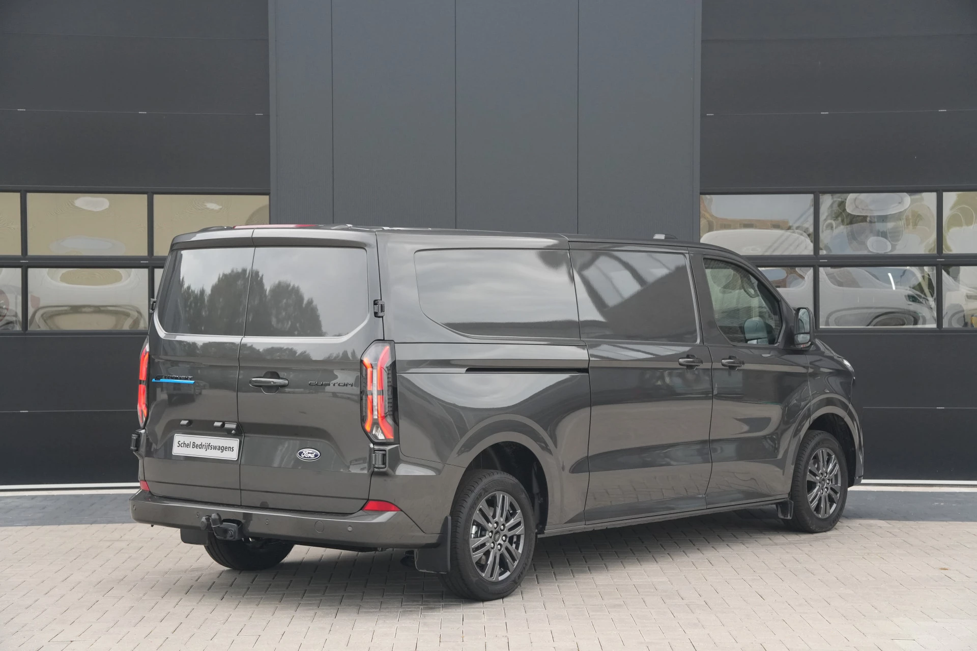 Ford E-Transit Custom 2026 - 340 L2H1 Limited 71 kWh 218pk - AGR Bestuurdersstoel - Trekhaak - ACC - B&O - Navi - Stoel/Stuurverwarming - 360 Camera - Blindspot - Rijklaar Bild 5