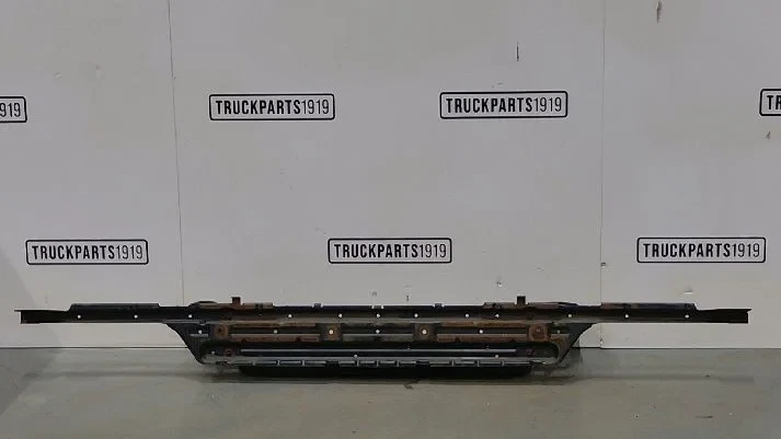 Mercedes-Benz - Body & Chassis Parts Opstap voorzijde MB MP4 imagem 1