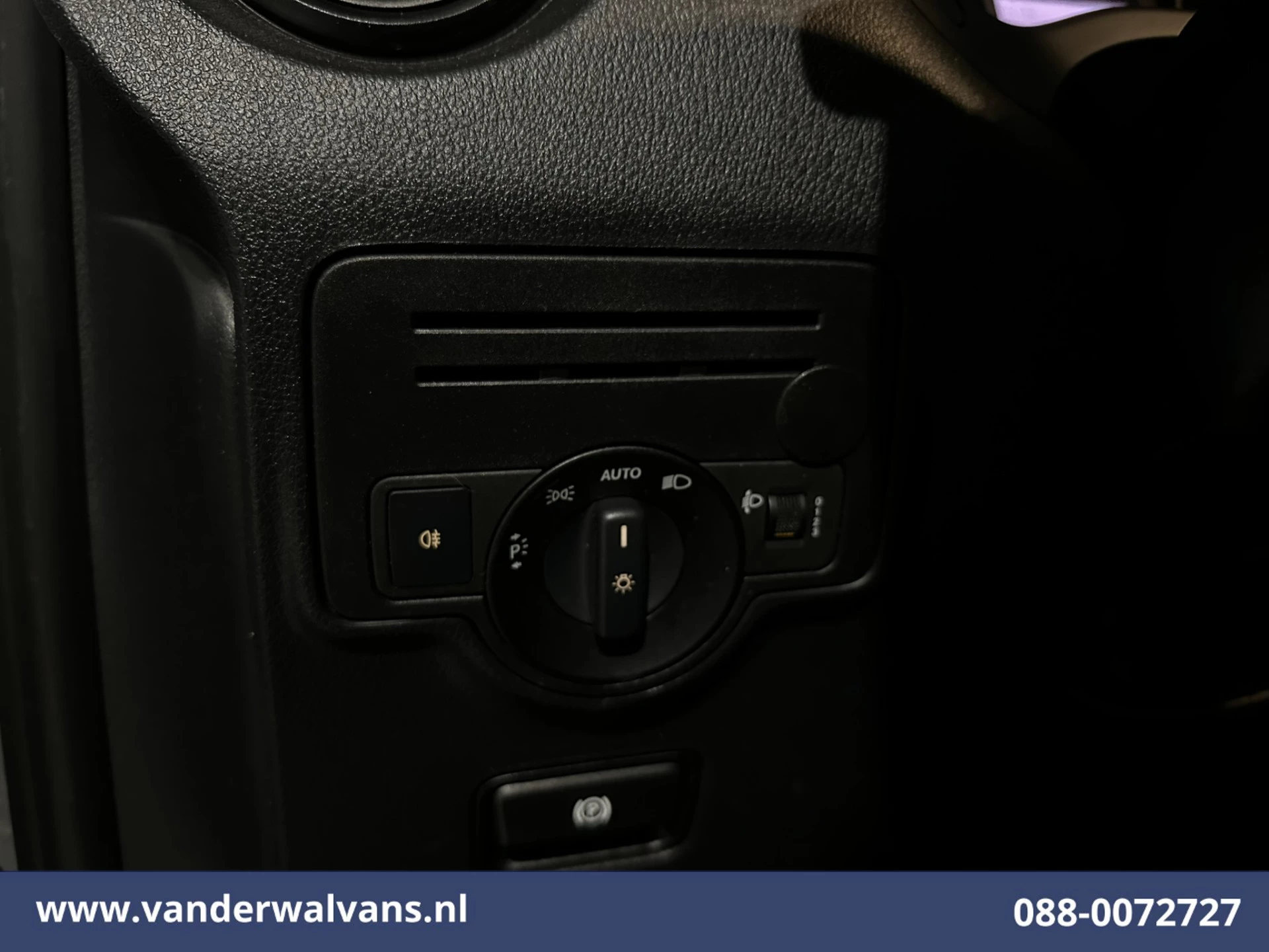 Mercedes-Benz Vito 2018 - 111 CDI L2H1 Euro6 Airco | Camera | Cruisecontrol image 15