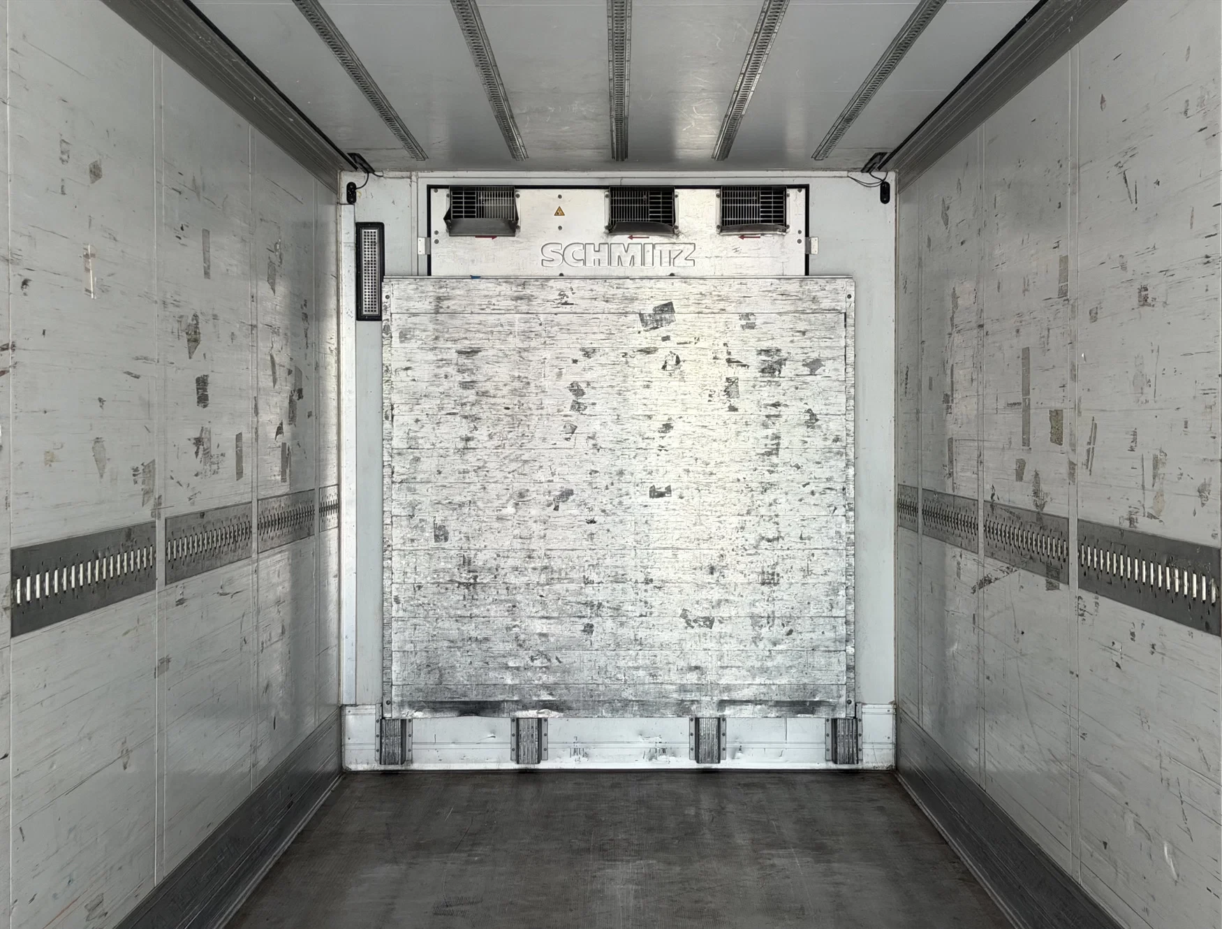 Schmitz Cargobull 2016 - SCB*S3B SCHMITZ TKM COOLING LIFT AXLE TAIL LIFT 1340x250x270 CM INSIDE FLOWERWIDE NL-TRAILER imagem 17
