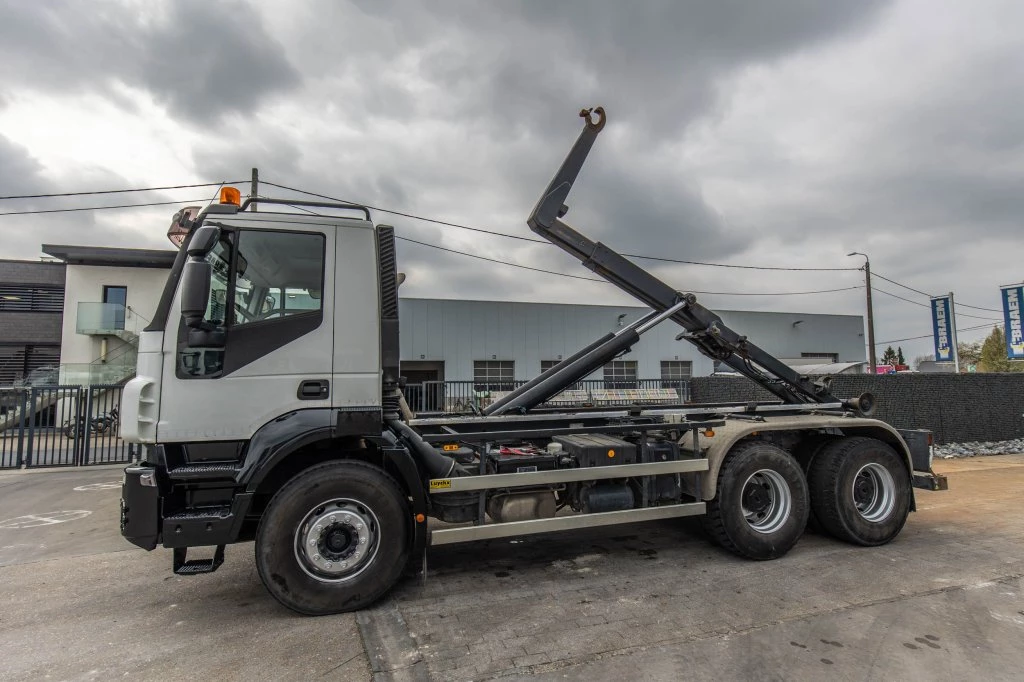 Iveco Trakker 2011 - 410 - 121 499 KM image 1