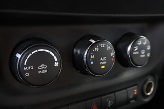 Jeep Wrangler 2013 - 3.6i V6 4x4 Aut. SAHARA / Hardtop en Softtop / Trekgew 2.000 KG imagen 11