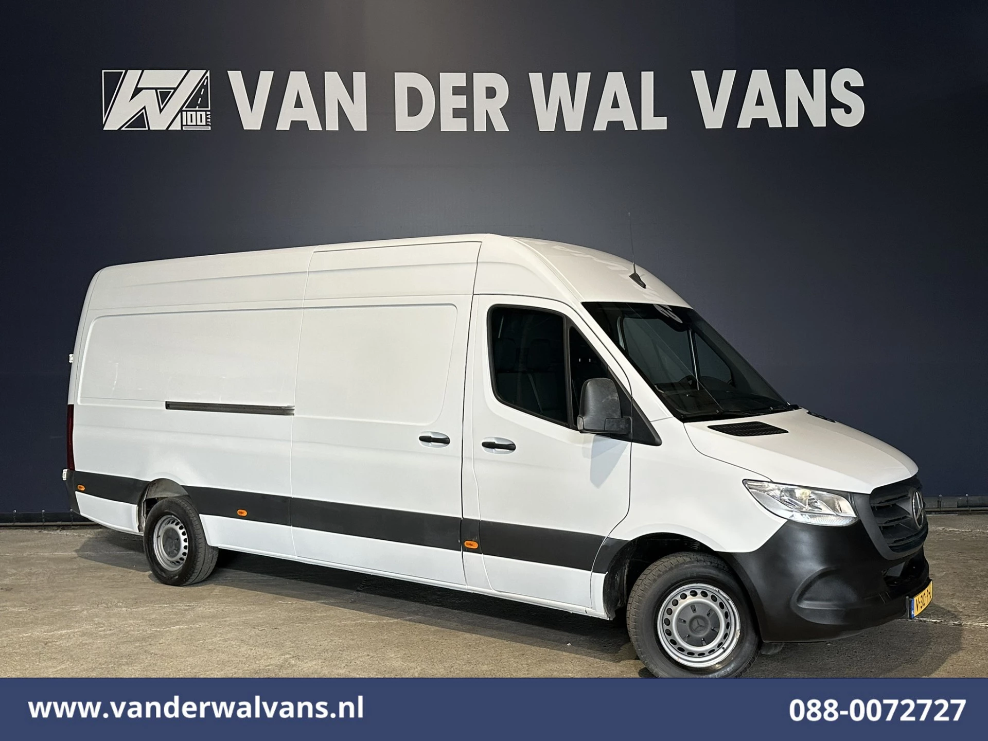 Mercedes-Benz Sprinter 2022 - 315 CDI 150pk L3H2 Euro6 Airco | Navigatie | Camera | Chauffeursstoel Bild 1