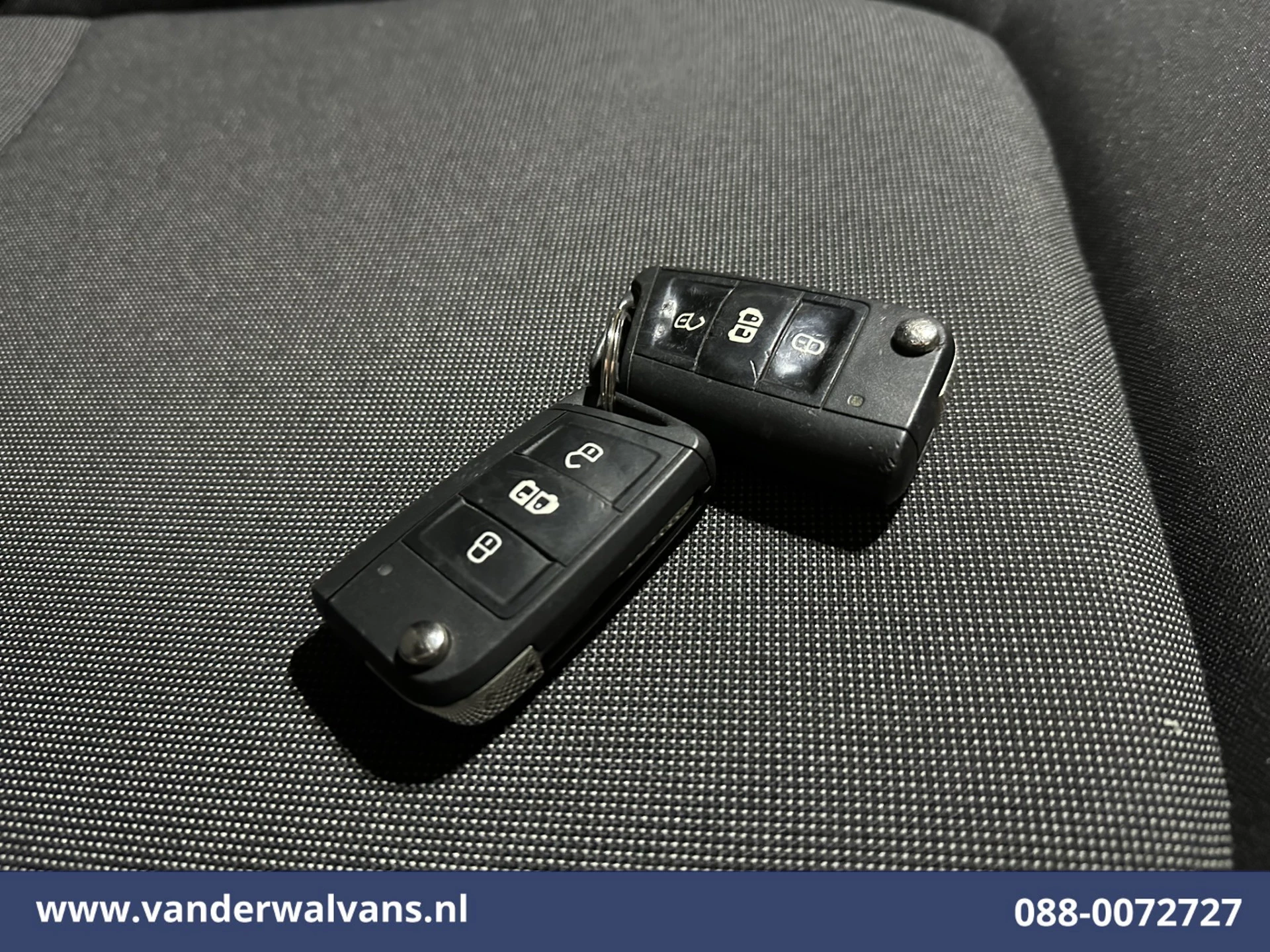 Volkswagen Crafter 2021 - 2.0 TDI 141pk L3H3 L2H2 Euro6 Airco | Camera | Apple Carplay | Android Auto | Cruisecontrol | Massagestoel image 19