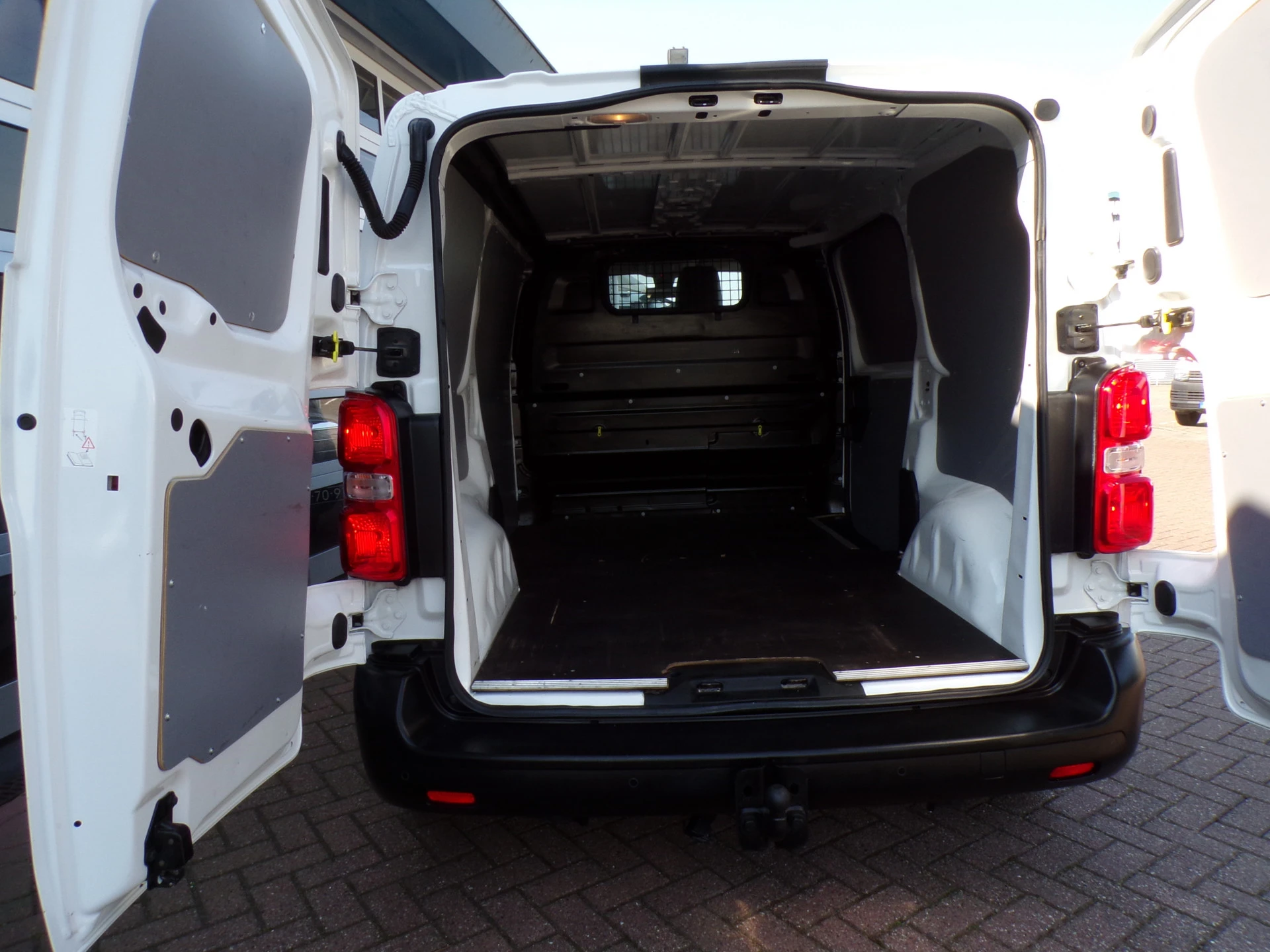 Citroën Jumpy 2018 - 2.0 BlueHDI 180pk Automaat/Airco/Camera afbeelding 12