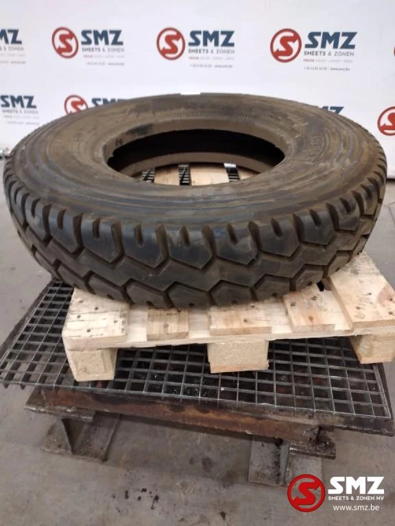 Pirelli - Occ band 11.00R22.5 Pirelli Centurato afbeelding 1