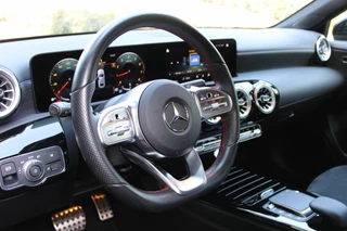 Mercedes-Benz A-Class 2023 - 180 AMG Line Panodak Sfeerlicht !!NIEUWBINNEN!! obrazek 5