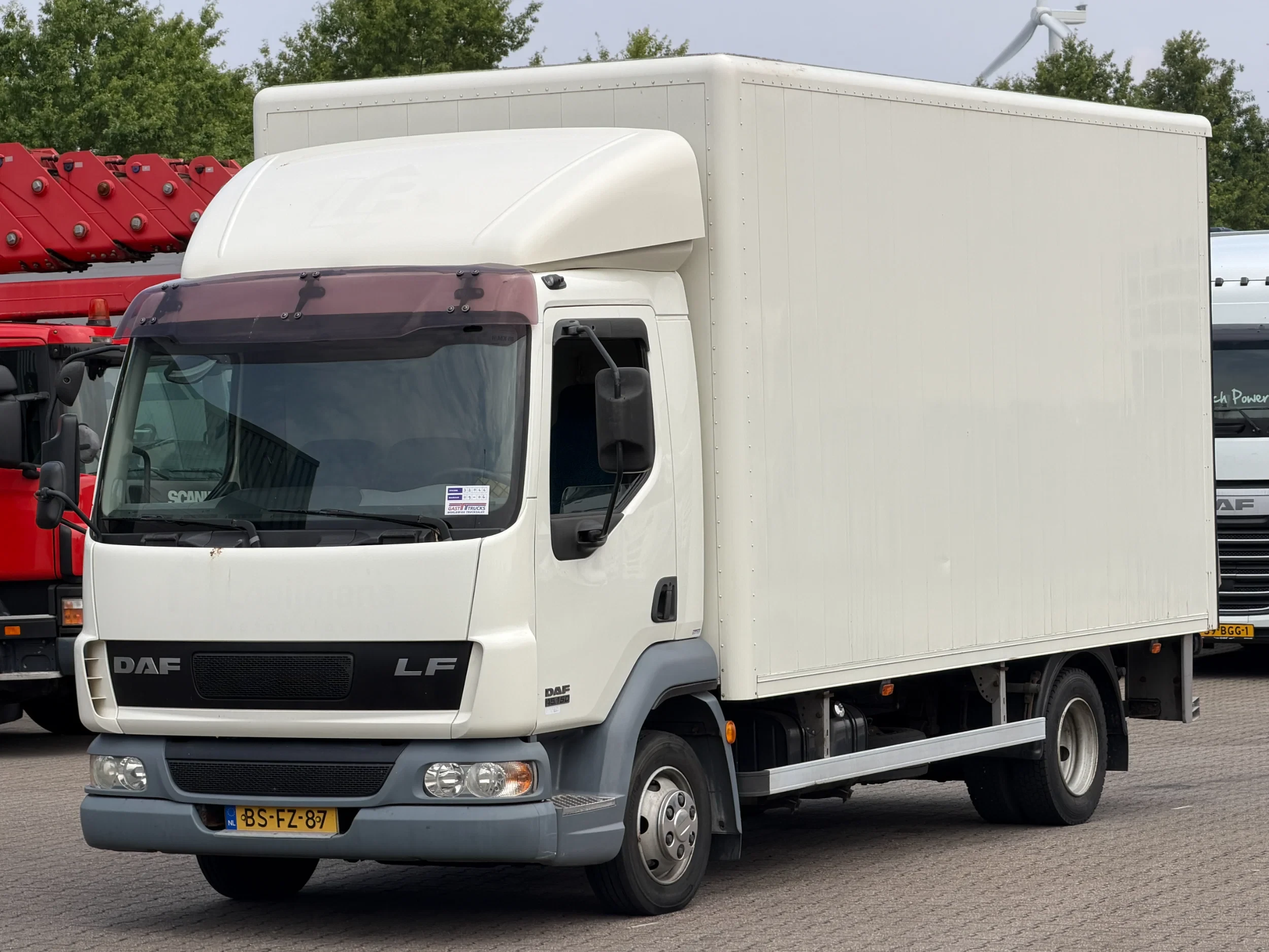 DAF LF 45.150 2006 - Alu Closed Box / Euro 3 / Manual *250 Tkm* afbeelding 1