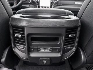 Dodge Ram 1500 2024 - 5.7 V8 4x4 Crew Cab SPORT GT BPM VRIJ! | Incl LPG | Trekhaak 13-polig | Bedcover | Adaptive cruise | PANORAMADAK| bild 29