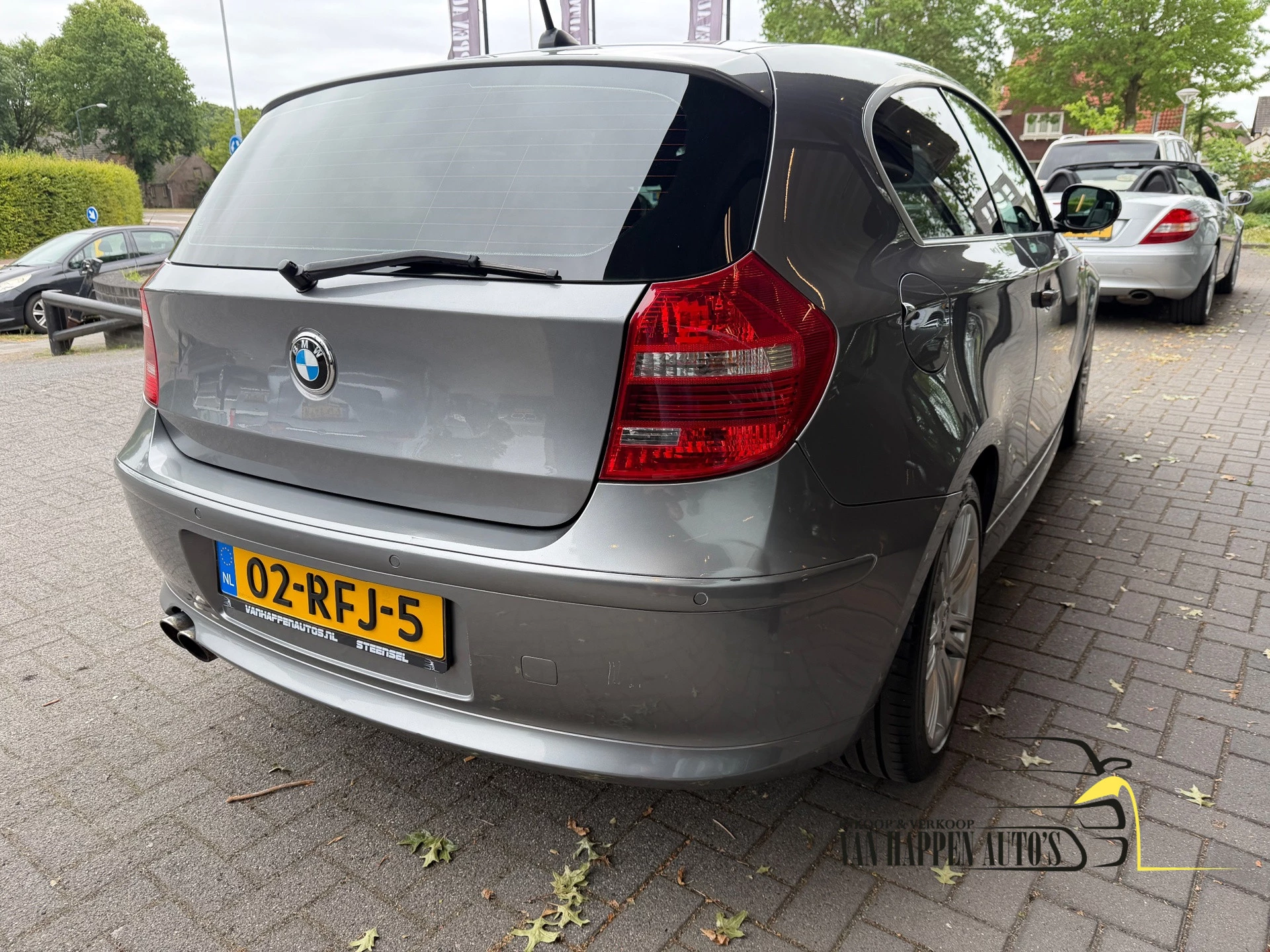 BMW 1 Serie 2011 - 120i Business Line Ultimate Edition / automaat / apk 7-2027 afbeelding 8