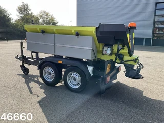 Hotra 2-assige aanhangwagen met Epoke zoutstrooier 2014 image 2 thumbnail