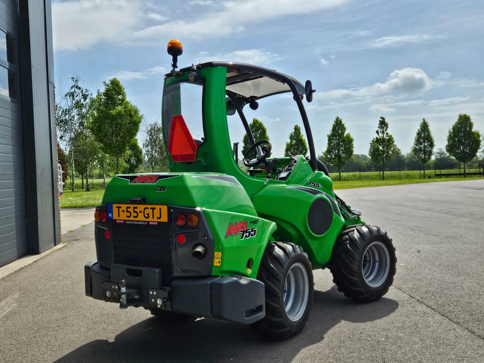 Avant 2025 - 755i TDL+ Mini-shovel afbeelding 4