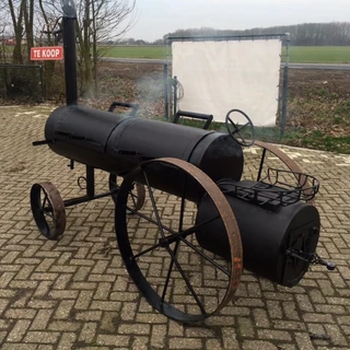 MINI Mini - tractor smoker smoker in werking na prodej