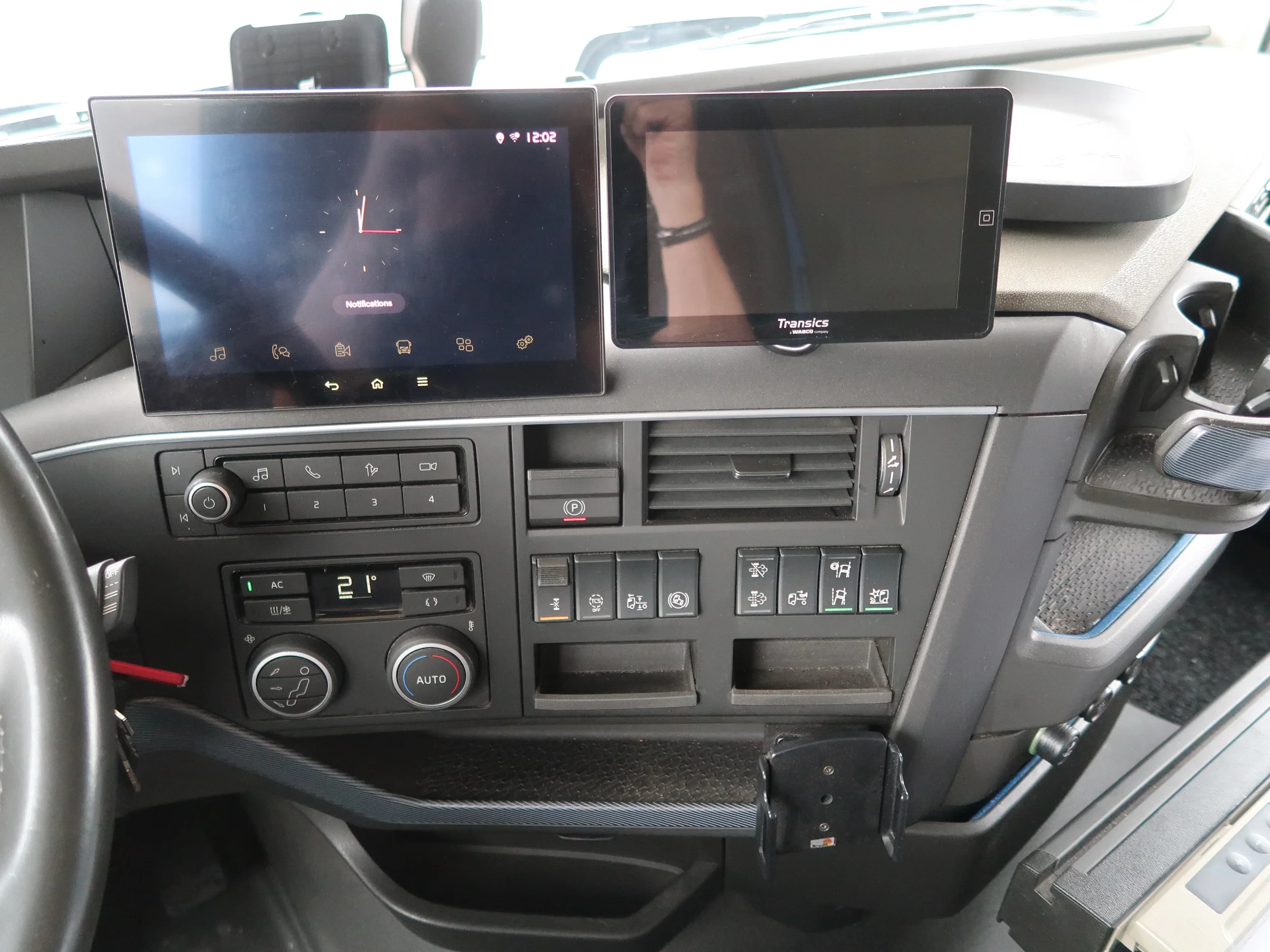 Volvo FH 2021 - 460 i-shift, ACC, i-park cool, NL Truck TOP! obrázek 18