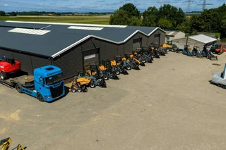 Giant shovel of verreiker kopen ? Profiteer nu van 0,49 % rente LEASE actie! afbeelding 1 miniatuur
