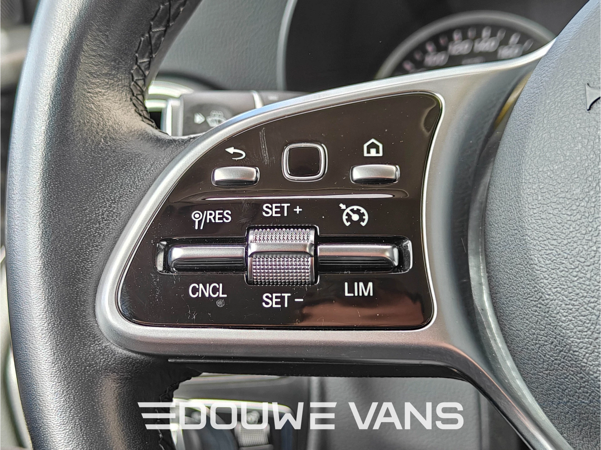 Mercedes-Benz GLC 2021 - 300e 4Matic Airco Ambiente Night Pakket Trekhaak obrázek 32