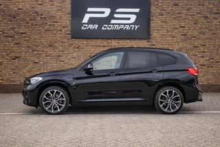 BMW X1 2021 - xDrive25e M-Sport, Pano, Leder, Trekhaak, Ambient,H&K afbeelding 3 miniatuur