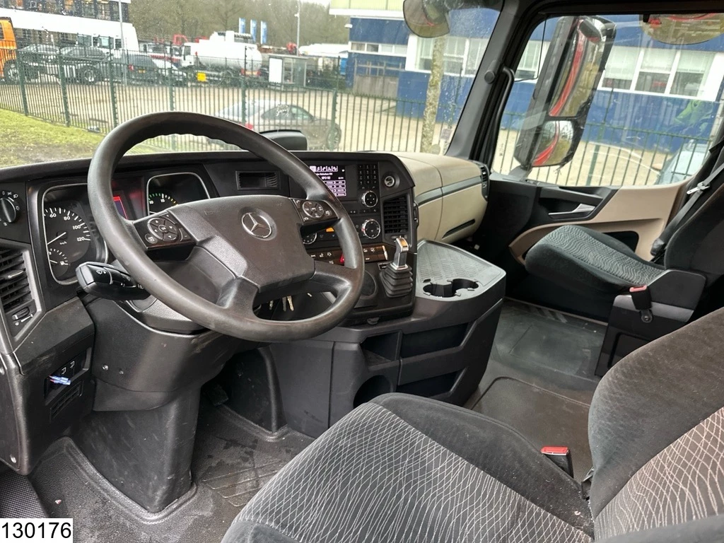 Mercedes-Benz Actros 2017 - 2548 6x2, EURO 6, Lift roof, Combi obrázek 5