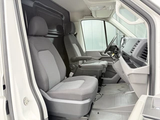 Volkswagen Crafter 2019 - 2.0 TDI 141 PK / L3H3 / 1e EIGENAAR / ZEER NETJES !! / AIRCO / CRUISE / ERGO GEVEERDE STOEL image 6