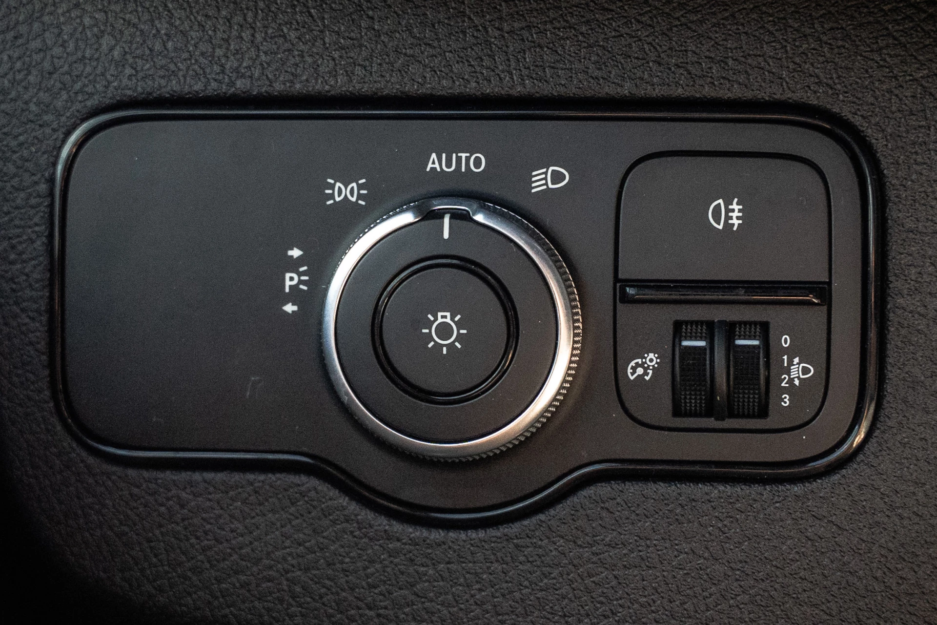 Mercedes-Benz Sprinter 2021 - 311 CDI L2H2 | Volledig Ingericht | Mbux | Camera | Navi | Climatronic obrázek 26