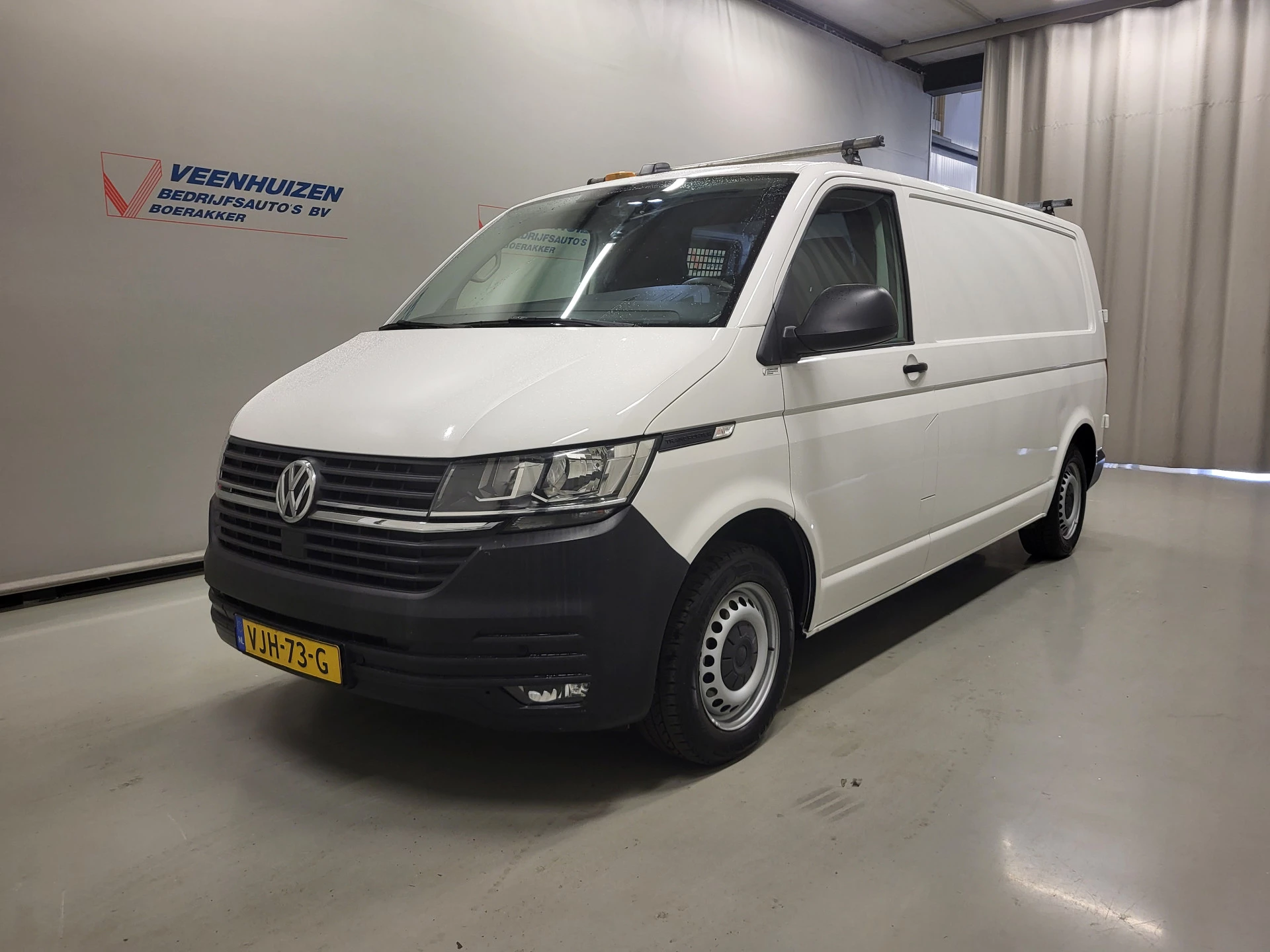Volkswagen Transporter 2021 - 2.0TDI 150pk L2/H1 4Motion Euro 6! image 2
