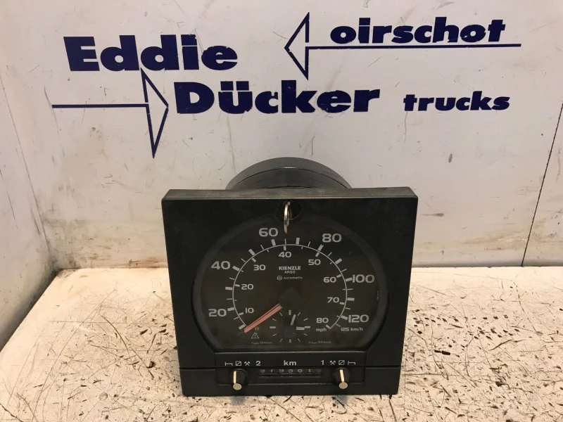DAF - 1347050 TACHOGRAAF 1318.27 65CF/75CF/85CF afbeelding 1