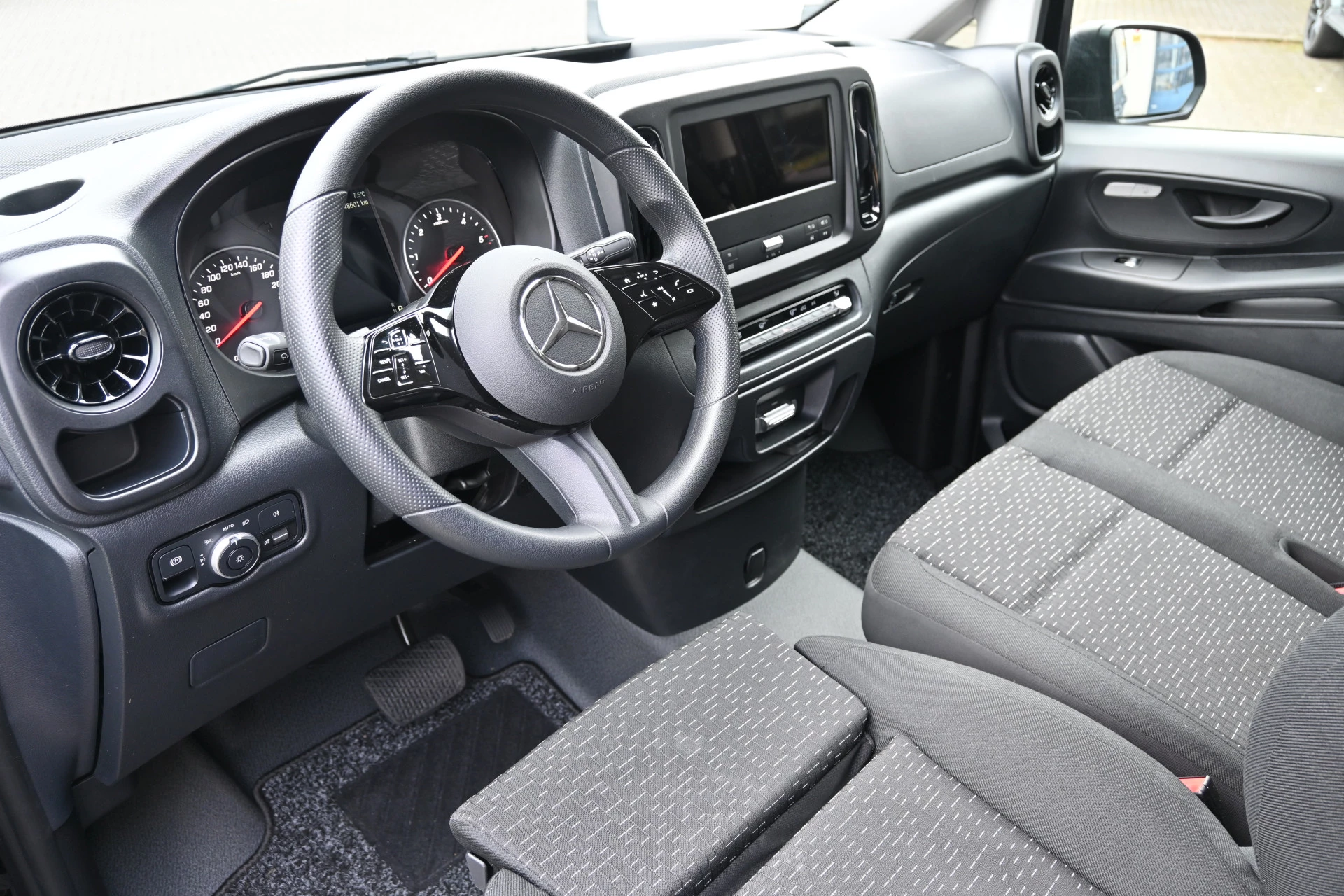 Mercedes-Benz Vito 2024 - 116 CDI DC L3 Pro immagine 5