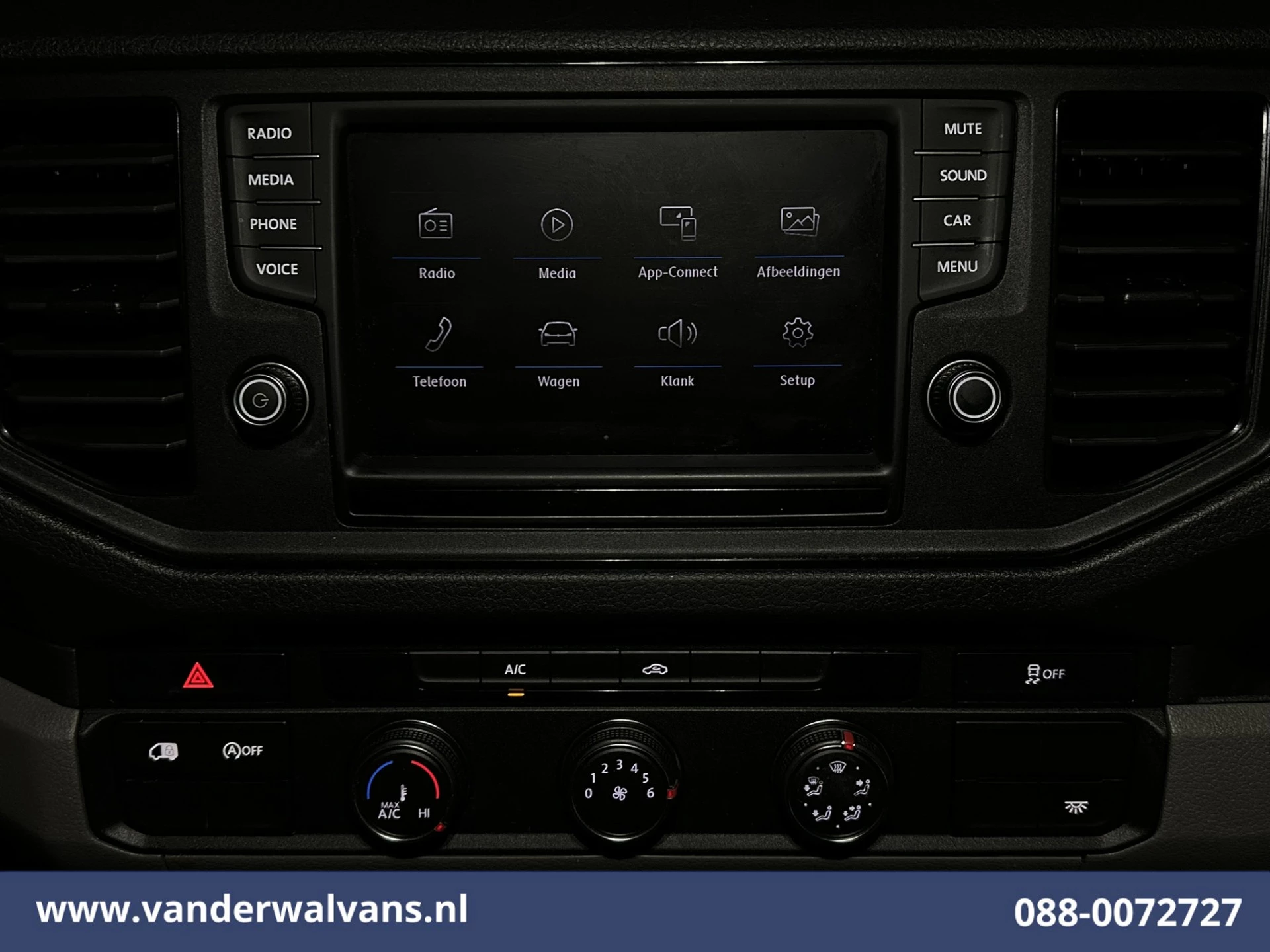 Volkswagen Crafter 2020 - 2.0 TDI 140pk L3H3 (L2H2) Euro6 Airco | Massagestoel | Camera | Apple Carplay | Cruisecontrol obrázek 14