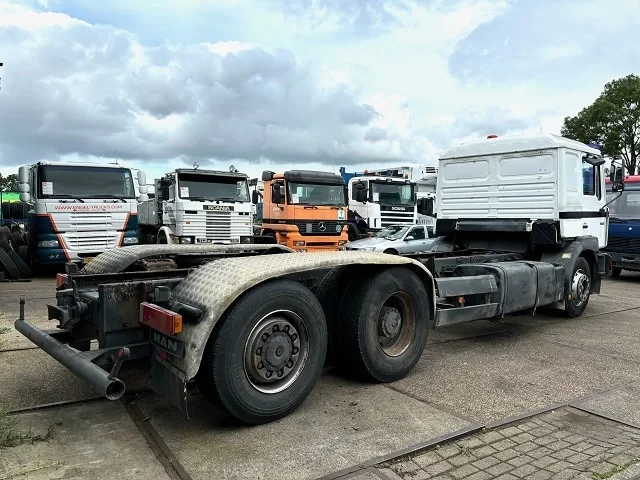 MAN 26.414 1999 - FNL-T (6-CILINDERHEADS) 6x4 CHASSIS (EURO 2 / ZF16 MANUAL GEARBOX / REDUCTION AXLES) obrázek 3
