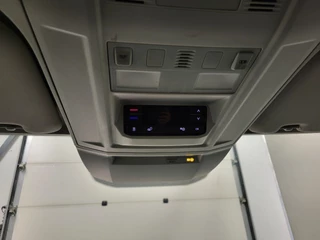 Volkswagen Crafter 2018 - 2.0TDI Dubbele Cabine Kipper 3000kg Trekgewicht Euro 6! zdjecie 12