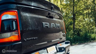 Dodge Ram 1500 2021 - Limited Crew Cab 4x4 zdjecie 3