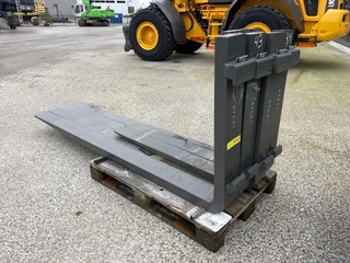Volvo Losse palletvorken 2024 afbeelding 1 miniatuur